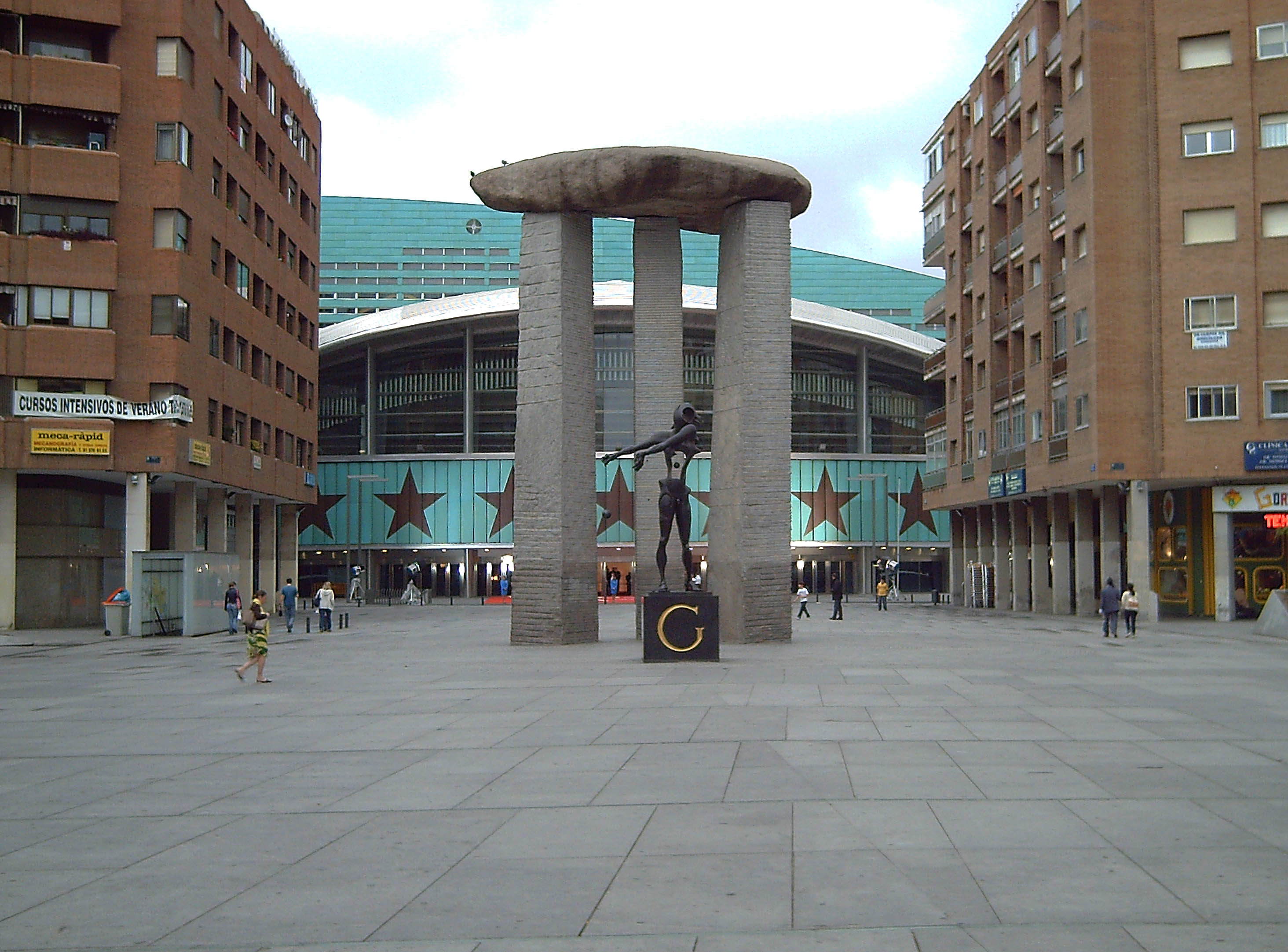 Plaza de Dalí (Madrid) 08