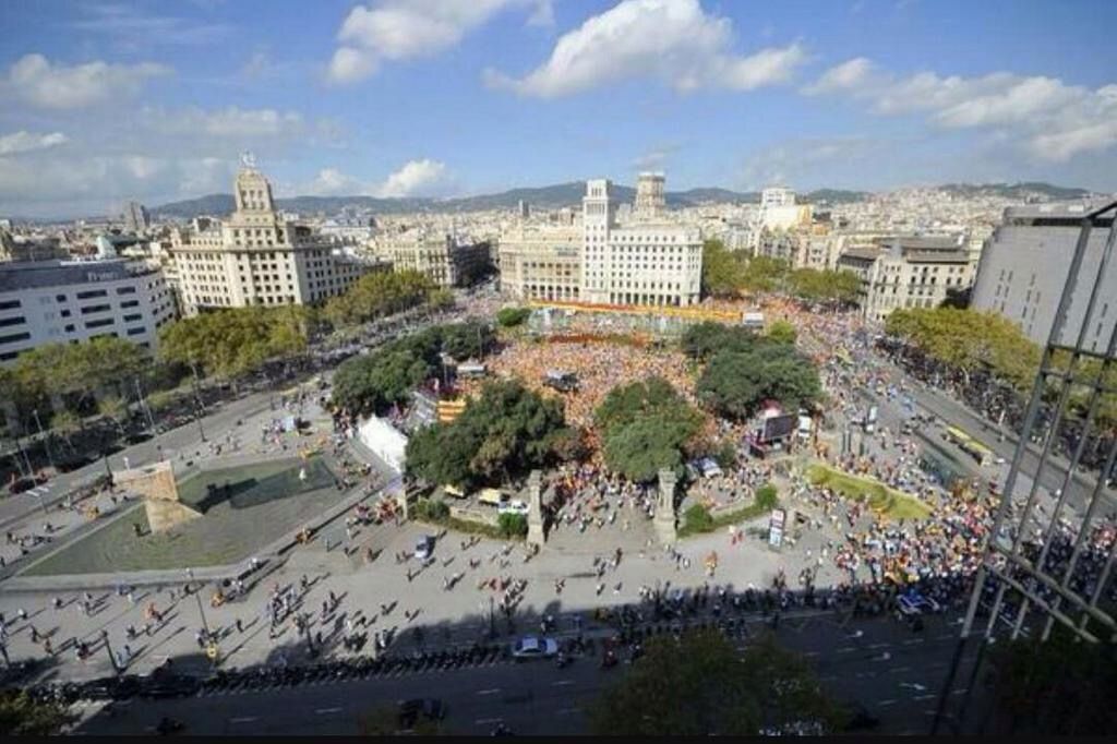 plaza Cataluña manipulada